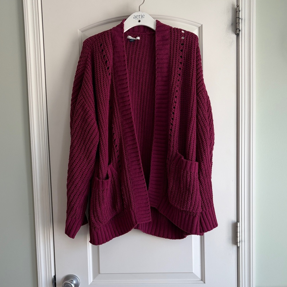 American Eagle Outfitters Women's Burgundy Knit Cardigan